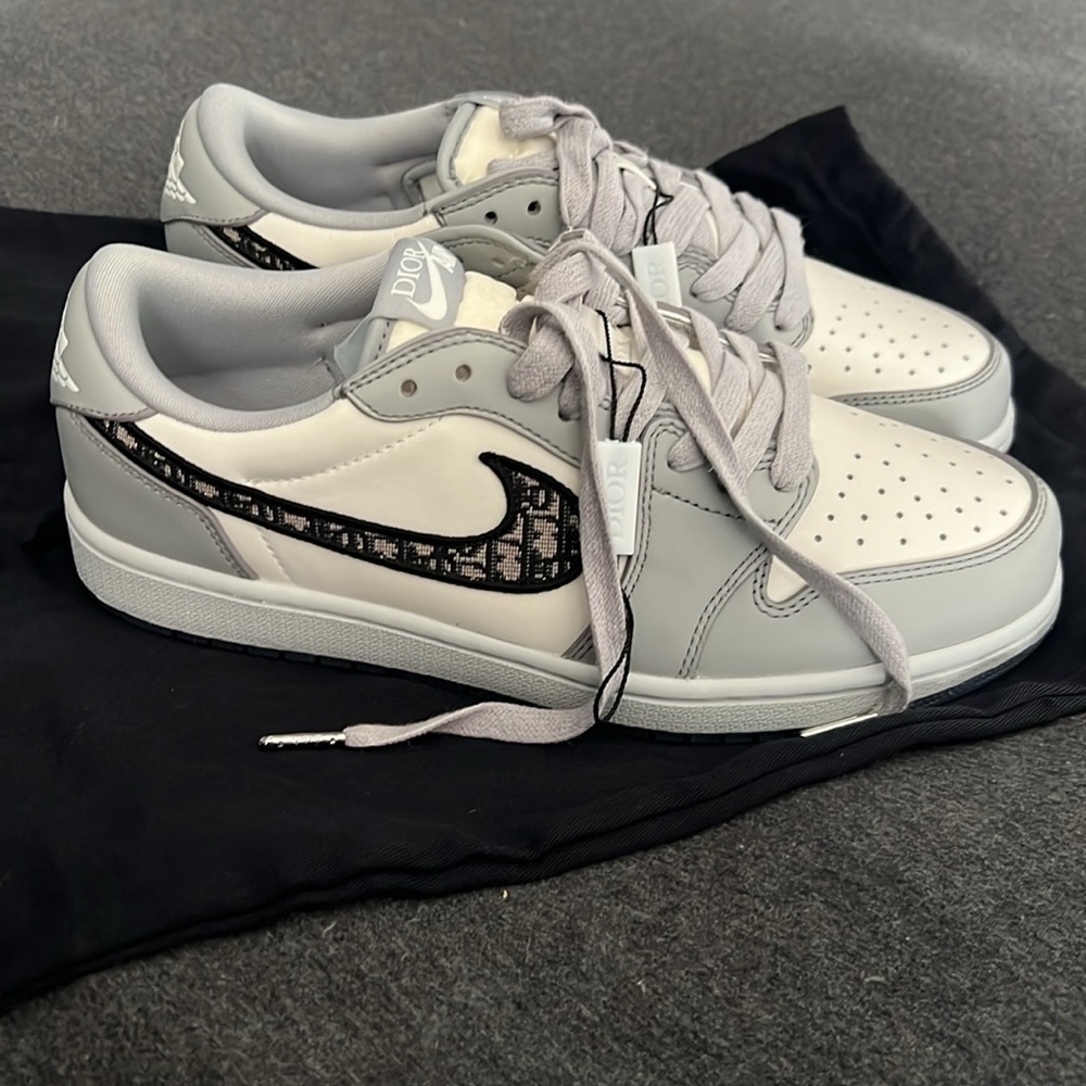 Dior Gray Athletic Shoes Modern Chunky Style - Picture 6 of 7